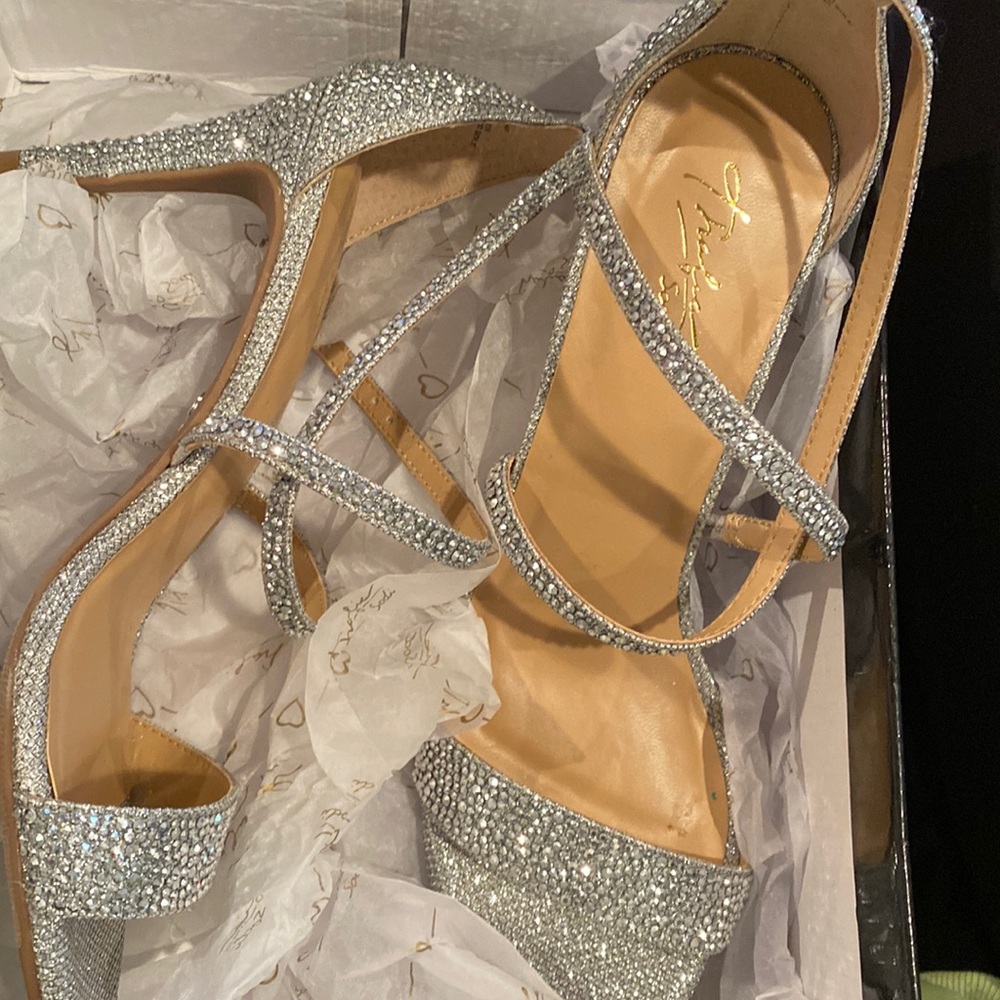 Women’s Crystal heels size 8